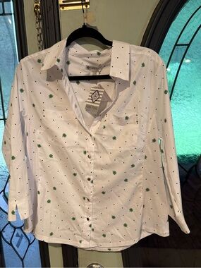 Kate P. White Button-Down Shirt with Green Clover Print